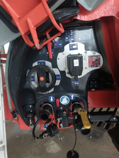 PULVERISATEUR TRAINE KUHN METRIS 4100