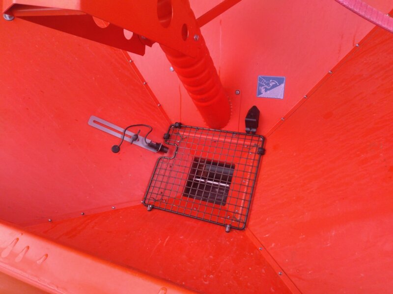 COMBINE DE SEMIS KUHN HR304 VENTA LC302