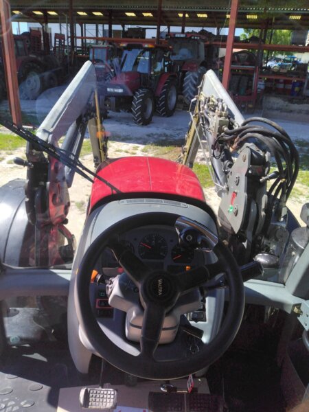 TRACTEUR VALTRA N123 VERSU