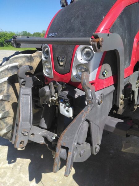 TRACTEUR VALTRA N123 VERSU