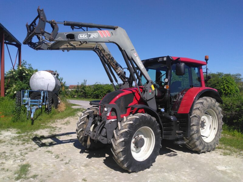 TRACTEUR VALTRA N123 VERSU