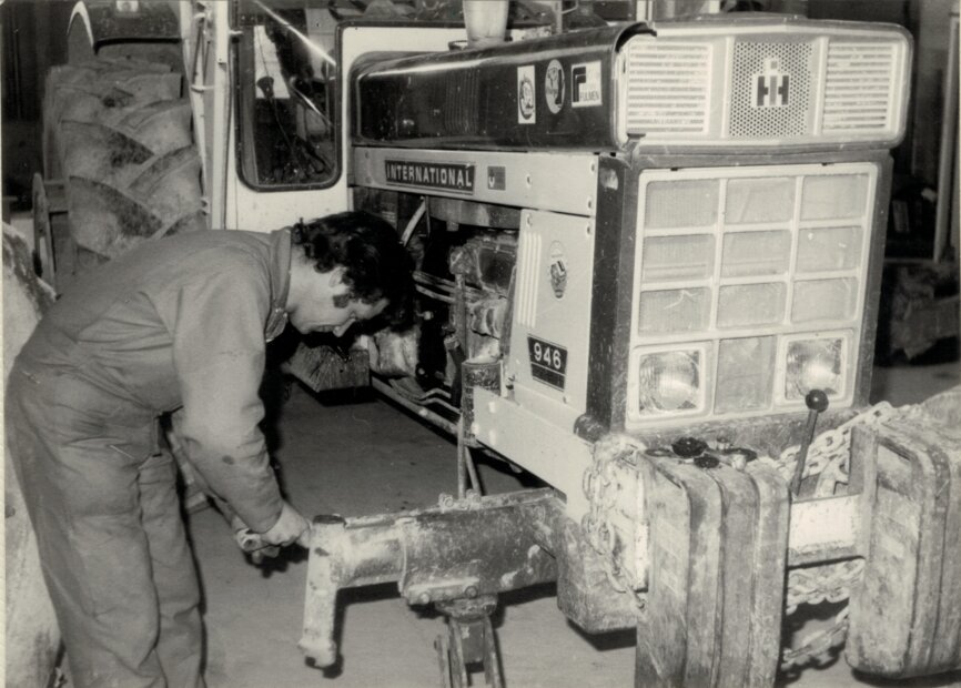 Mortier_1980 - Serge répare IH