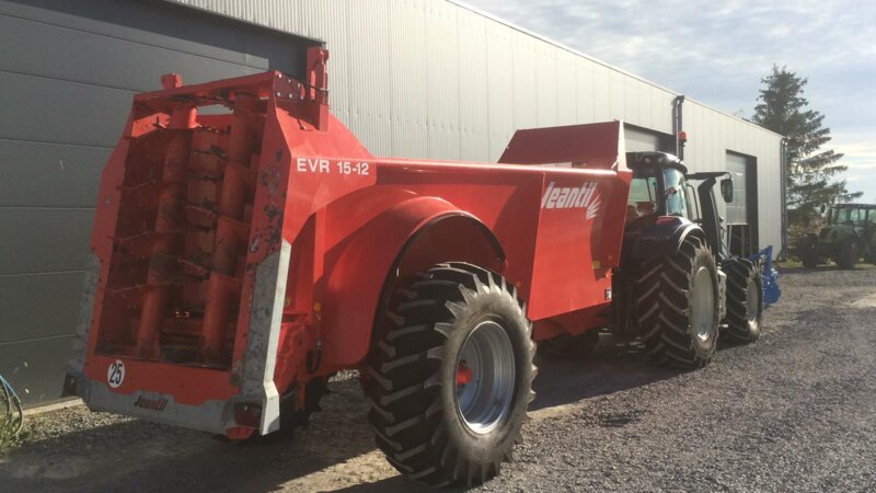 Epandeur à fumier Jeantil EVR 15-12