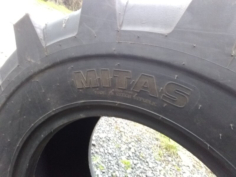 Pneu 405/70-20 Mitas