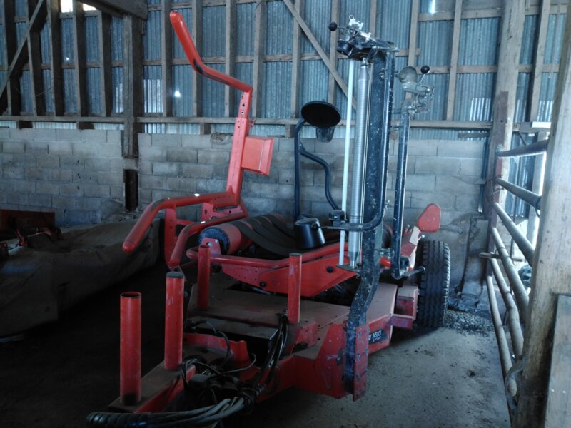 ENRUBANEUSE KUHN RW1610 E TWIN