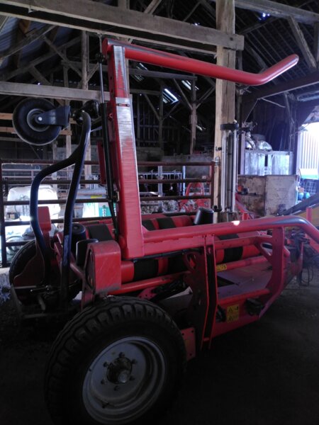 ENRUBANEUSE KUHN RW1610 E TWIN