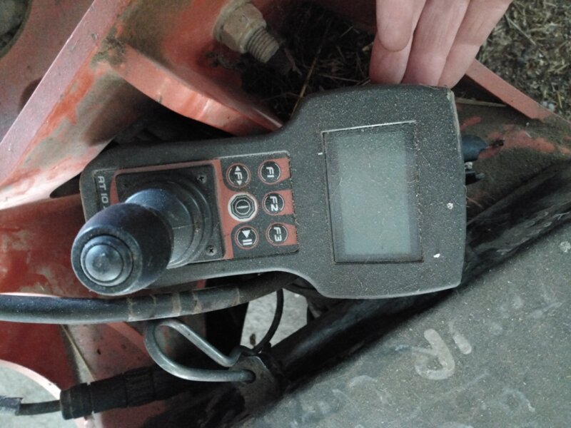 ENRUBANEUSE KUHN RW1610 E TWIN