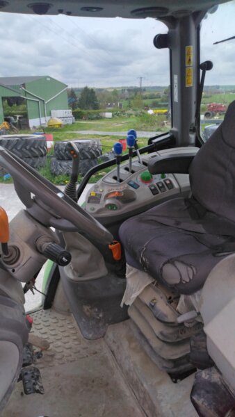 TRACTEUR DEUTZ 5110G CHARGEUR