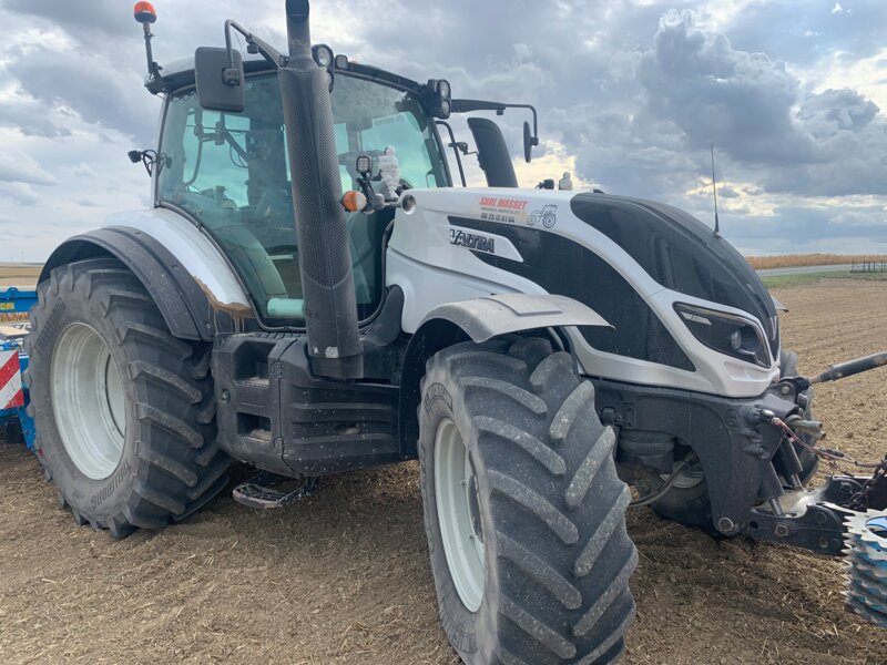 TRACTEUR VALTRA T154 VERSU TRIMBLE