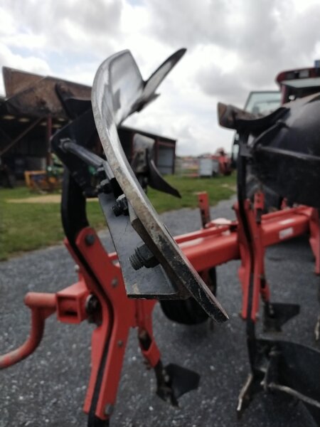 CHARRUE GREGOIRE BESSON RW47