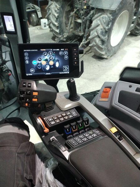 TRACTEUR VALTRA N174 DIRECT MANIP MP120 