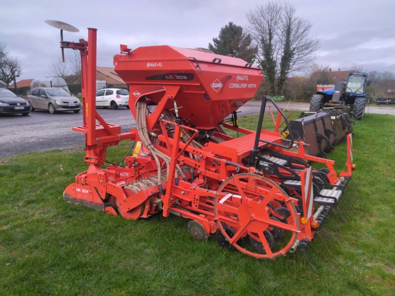 COMBINE DE SEMIS KUHN HR304 VENTA LC302