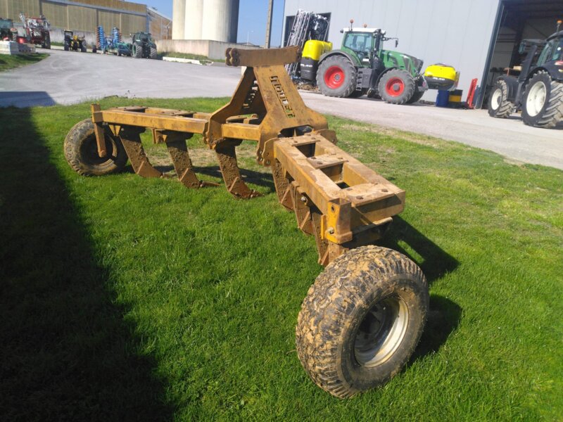 DECOMPACTEUR SOUS SOLEUSE MOULET