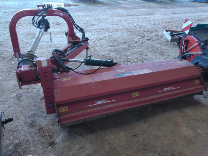 BROYEUR D'ACCOTEMENT BREVIGLIERI HYPERMASTER XL 250 DESVOYS