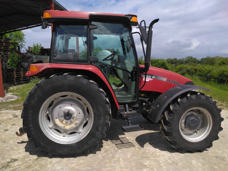 TRACTEUR CASE IH JX1100U NEW HOLLAND T5050