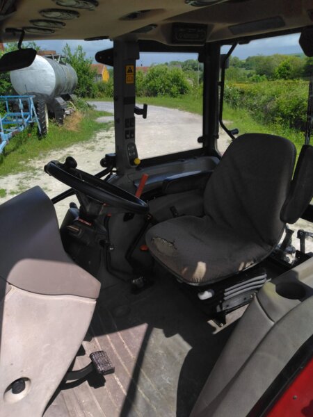 TRACTEUR CASE IH JX1100U NEW HOLLAND T5050