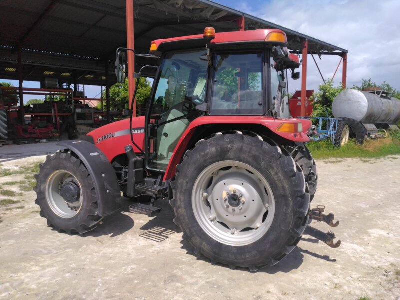 TRACTEUR CASE IH JX1100U NEW HOLLAND T5050