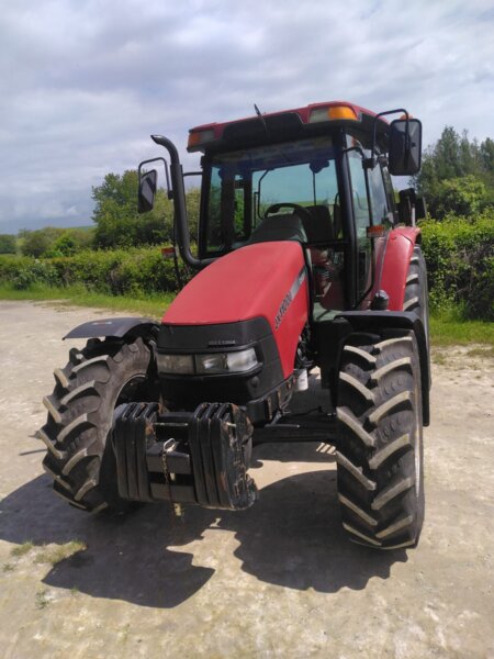 TRACTEUR CASE IH JX1100U NEW HOLLAND T5050