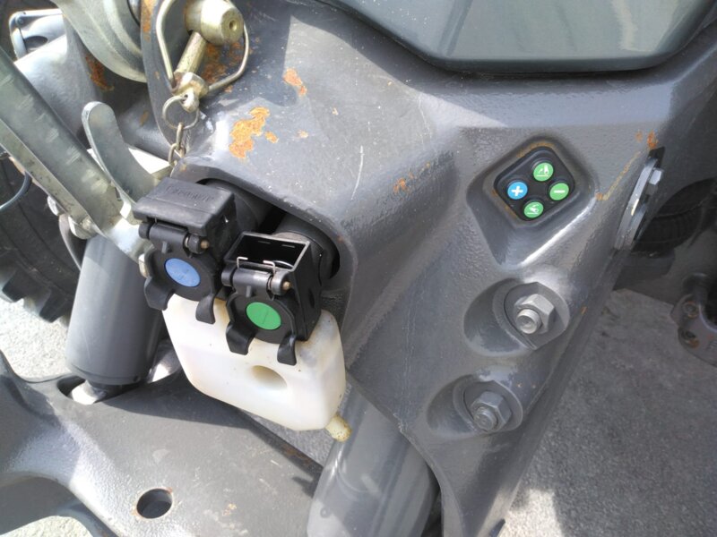 TRACTEUR VALTRA T234 VERSU