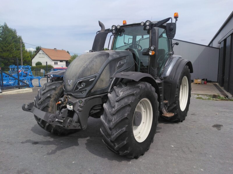 TRACTEUR VALTRA T154 VERSU