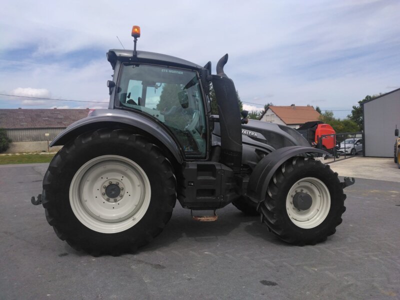 TRACTEUR VALTRA T154 VERSU