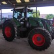 TRACTEUR FENDT 824