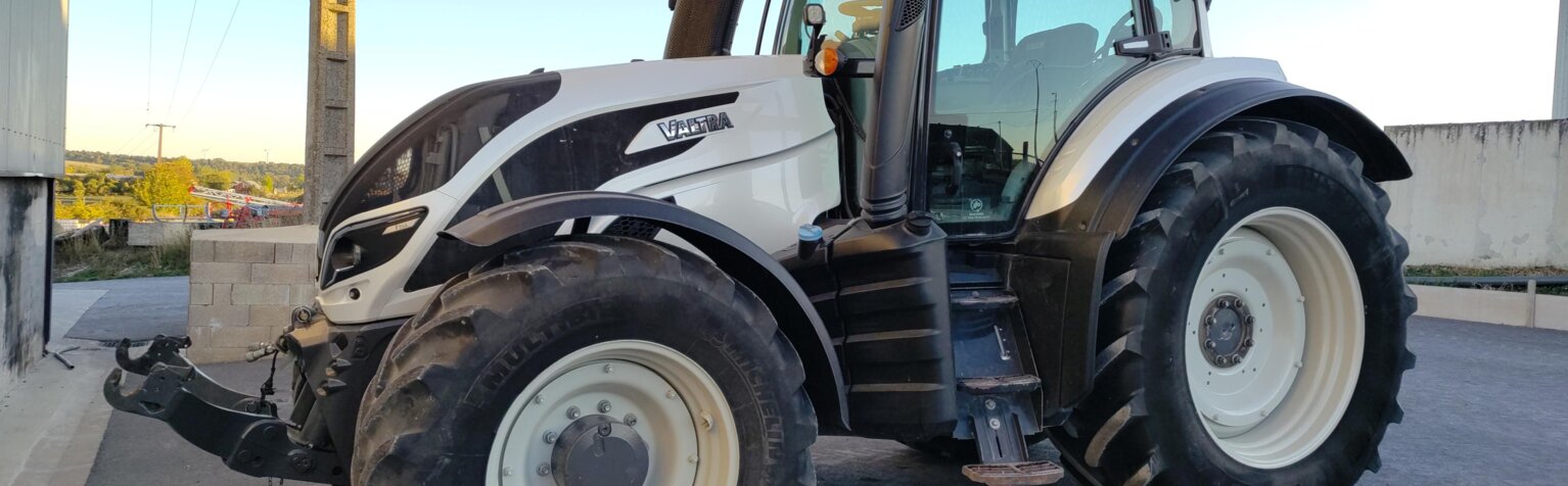TRACTEUR VALTRA T154 VERSU TRIMBLE