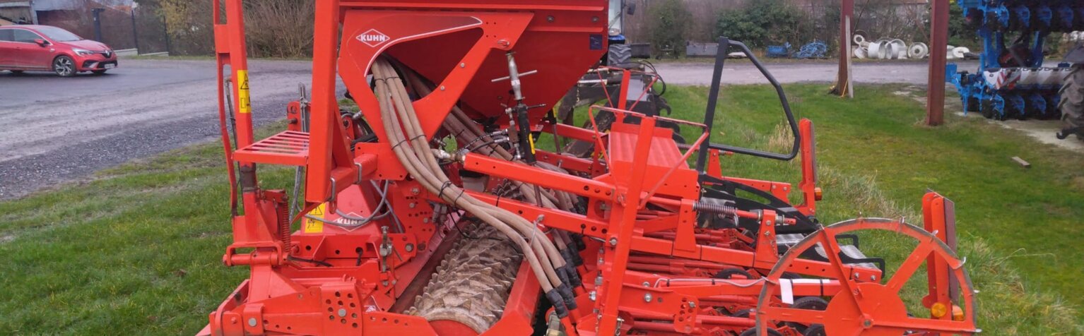 COMBINE DE SEMIS KUHN HR304 VENTA LC302