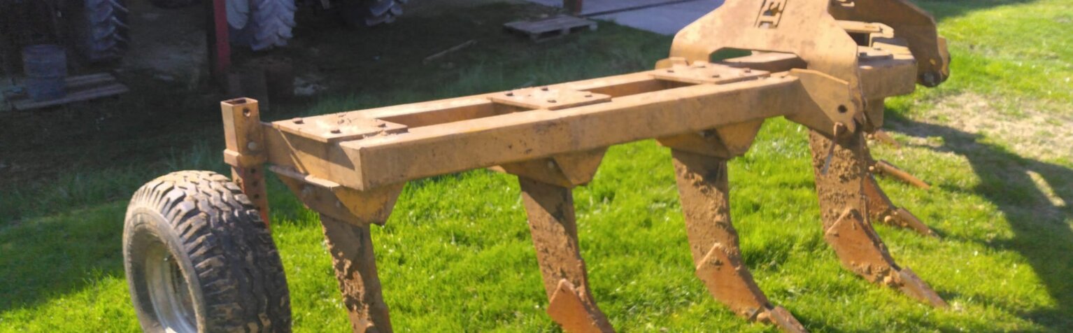 DECOMPACTEUR SOUS SOLEUSE MOULET