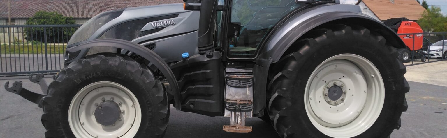 TRACTEUR VALTRA T154 VERSU